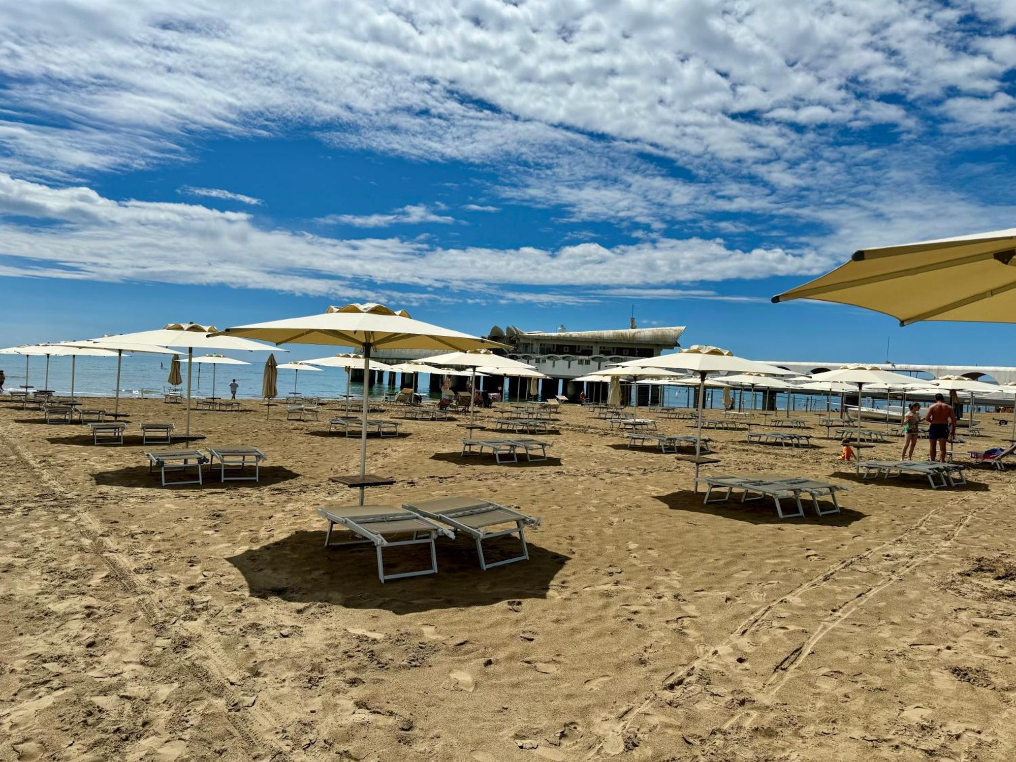 Appart 24 City Center Parking And Sea Design District Lignano Sabbiadoro Eksteriør billede